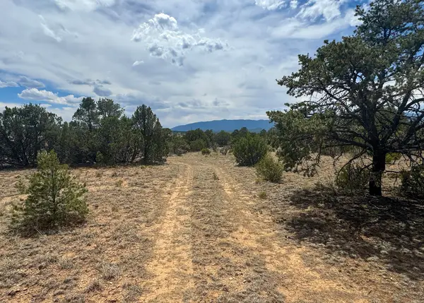 8 Straughan Court, Edgewood, NM 87015