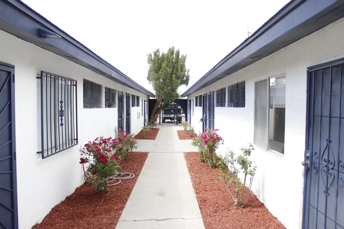 3440-3444 Ross Avenue Se, Albuquerque, NM 87106 - #1