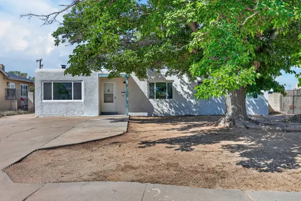 1004 Wade Circle Ne, Albuquerque, NM 87112