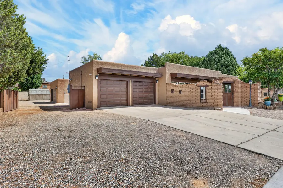 5817 Western Trail Nw, Albuquerque, NM 87120 - #3