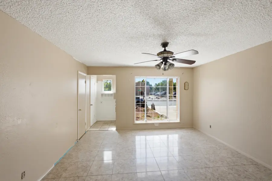 251 Luna Avenue Ne, Los Lunas, NM 87031 - #3