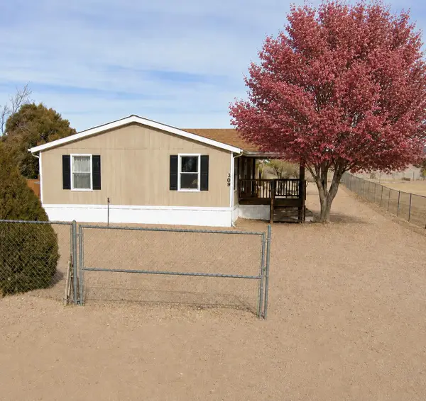 309 10th Avenue Sw, Rio Rancho, NM 87124