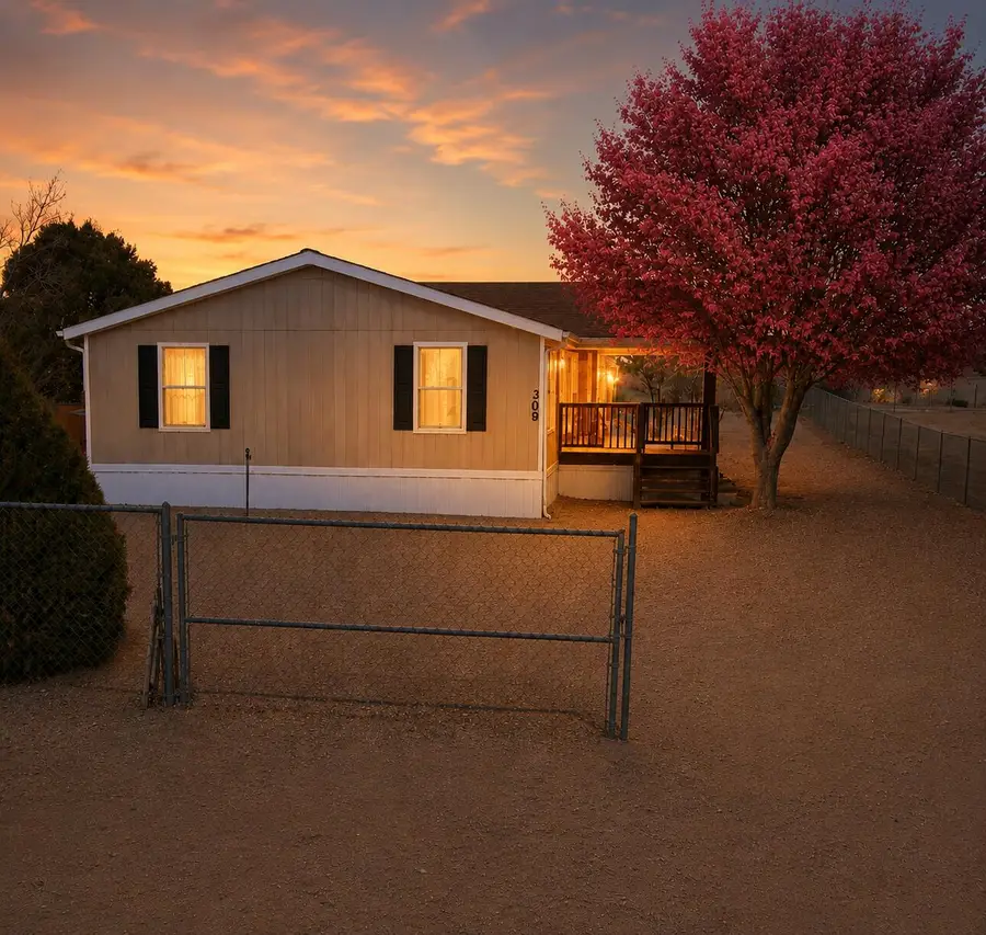 309 10th Avenue Sw, Rio Rancho, NM 87124 - #2