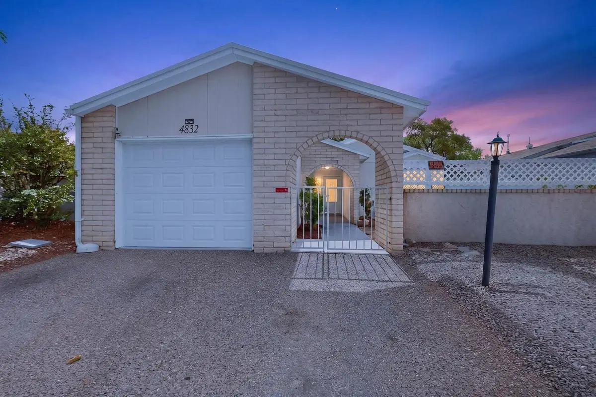 4832 Platinum Loop Ne, Rio Rancho, NM 87124 - #1