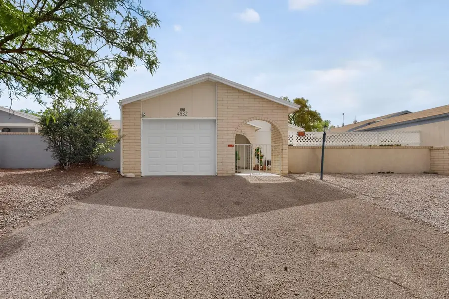 4832 Platinum Loop Ne, Rio Rancho, NM 87124 - #3