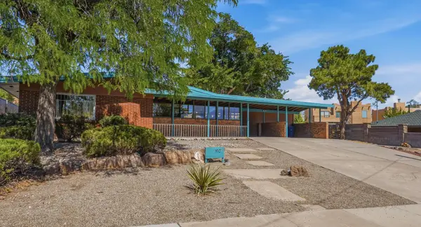 1907 Richmond Drive Ne, Albuquerque, NM 87106