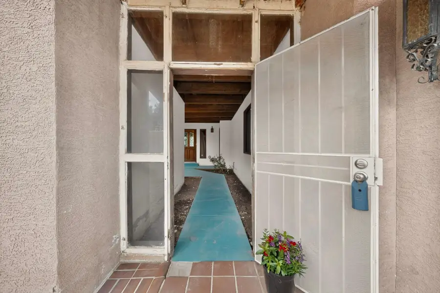 3300 La Mancha Drive Nw, Albuquerque, NM 87104 - #3