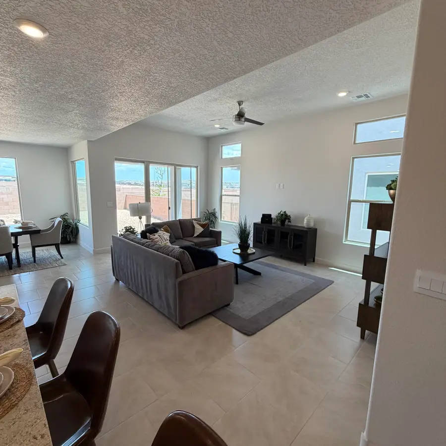 2427 Marble Avenue Ne, Rio Rancho, NM 87144 - #3