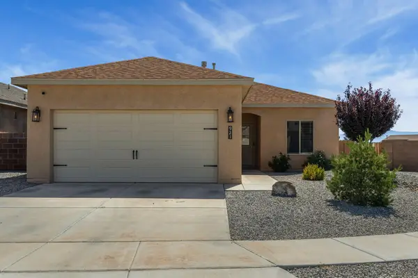 921 Firewheel Avenue Sw, Los Lunas, NM 87031