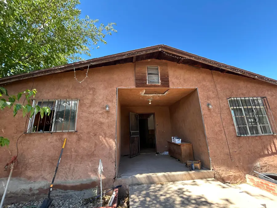 1709 Hooper Road Sw, Albuquerque, NM 87105 - #2