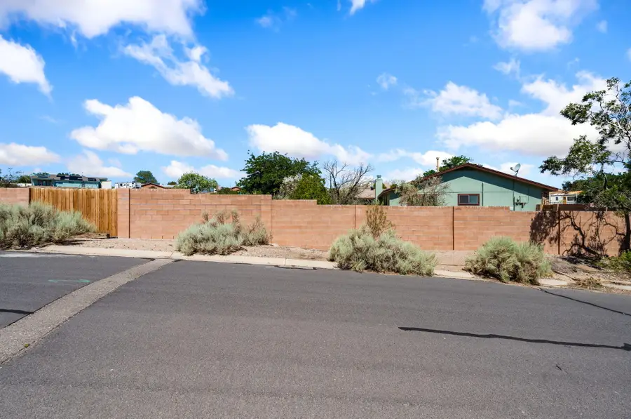 749 Arkansas Street Se, Albuquerque, NM 87124 - #3