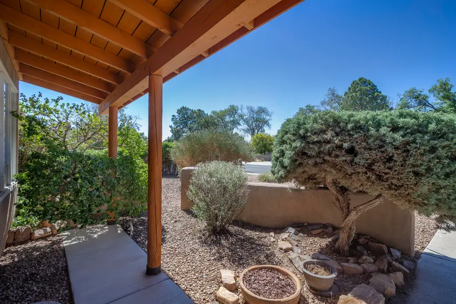 3915 Smith Avenue Se, Albuquerque, NM 87108 - #3