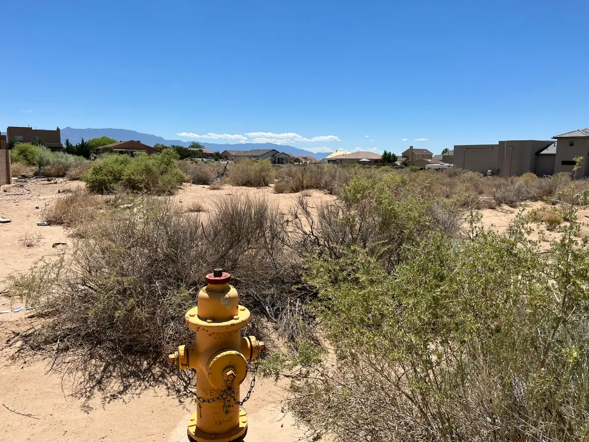 420 5th Street Ne, Rio Rancho, NM 87124 - #1