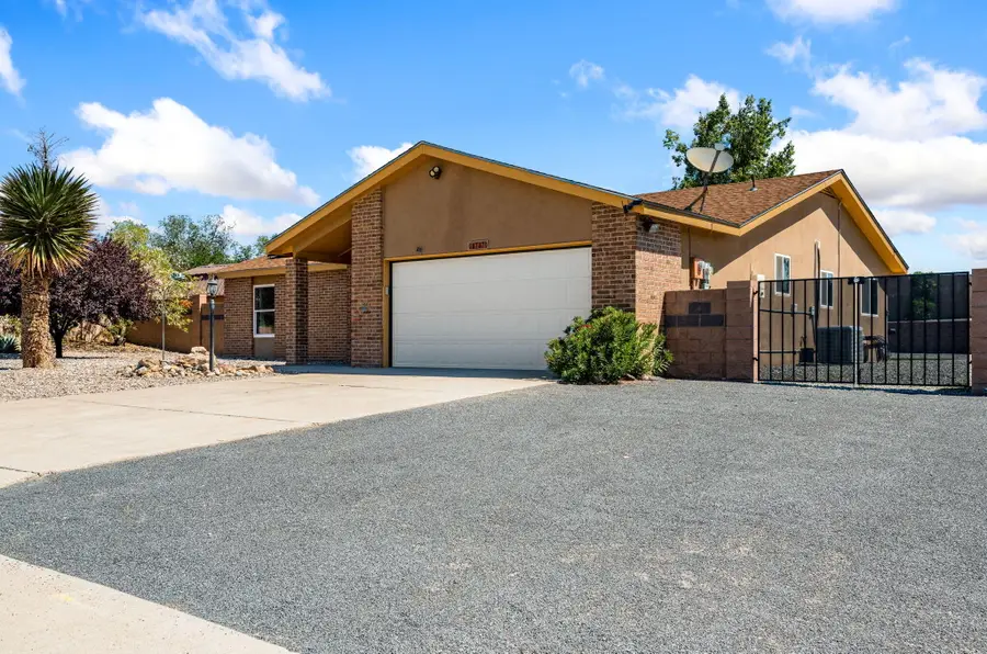 4747 Limestone Drive Ne, Rio Rancho, NM 87124 - #3