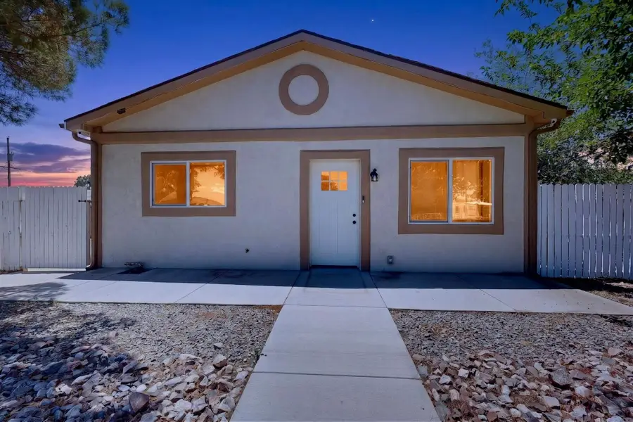 477 60th Street Nw, Albuquerque, NM 87105 - #2