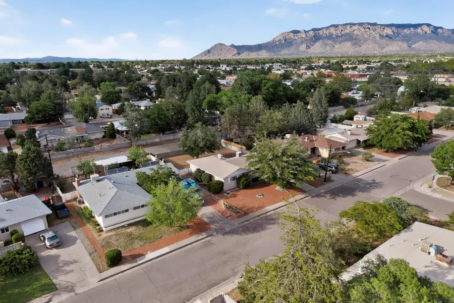 6509 Bellrose Avenue Ne, Albuquerque, NM 87110 - #3