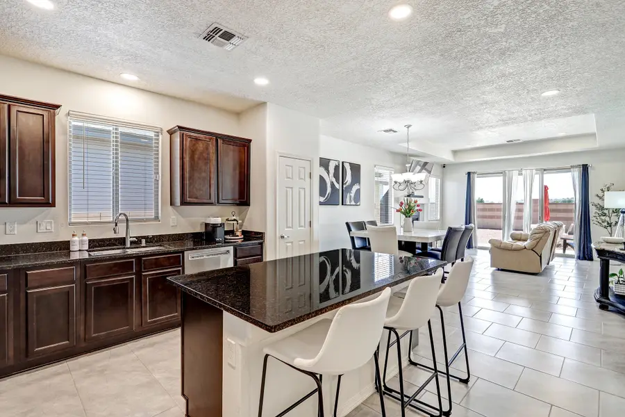 4453 Golden Eagle Loop Ne, Rio Rancho, NM 87144 - #3