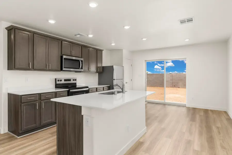 840 Calle De Las Roses, Belen, NM 87002 - #3