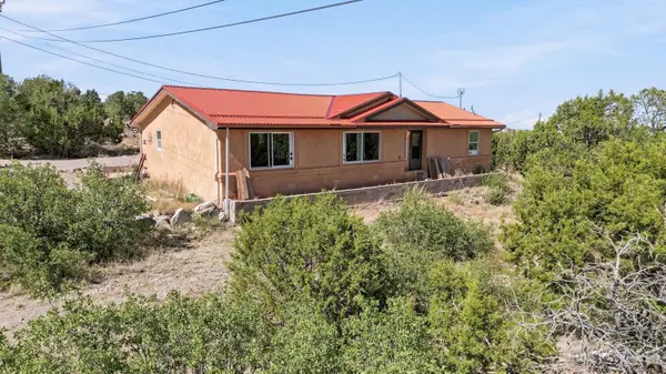 2 Walker Court, Edgewood, NM 87015