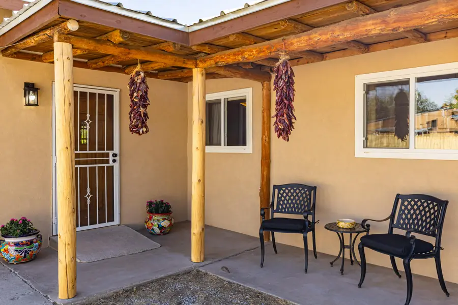 2016 Louise Avenue Sw, Albuquerque, NM 87105 - #2
