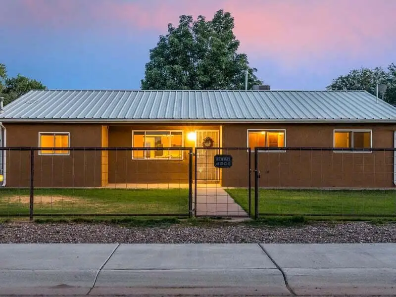419 Appaloosa Drive, Los Lunas, NM 87031 - #2