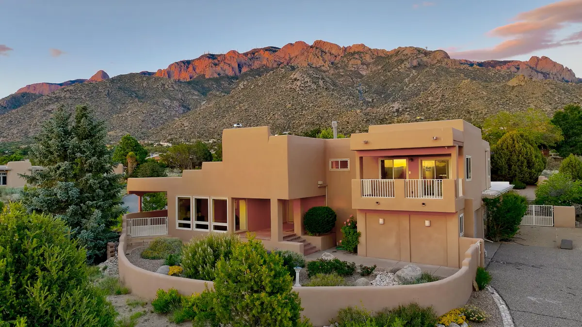 626 Black Hawk Drive Ne, Albuquerque, NM 87122 - #1
