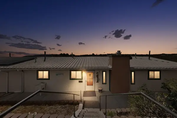 13 Calle Del Poniente, Tijeras, NM 87059