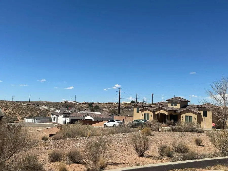 5627 Da Vinci Boulevard Ne, Rio Rancho, NM 87144 - #2