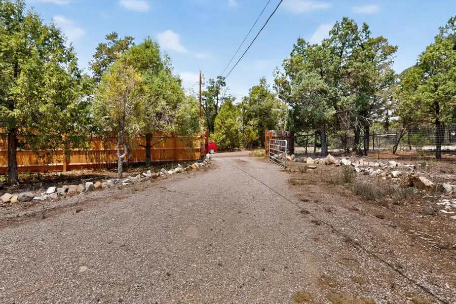 213 Raven Road, Tijeras, NM 87059 - #3