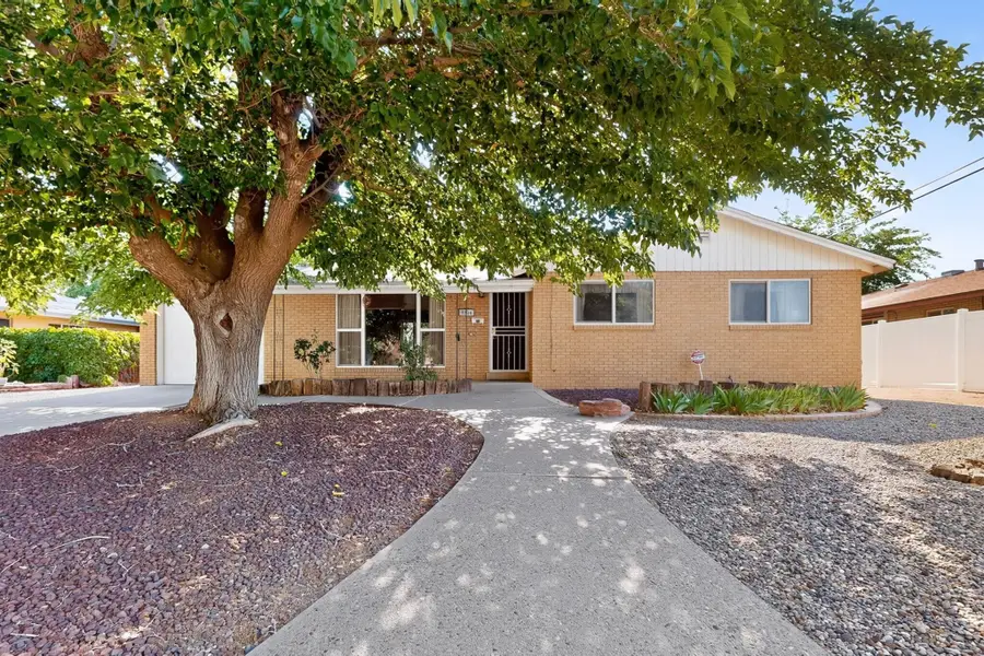 3006 Carolina Street Ne, Albuquerque, NM 87110 - #3