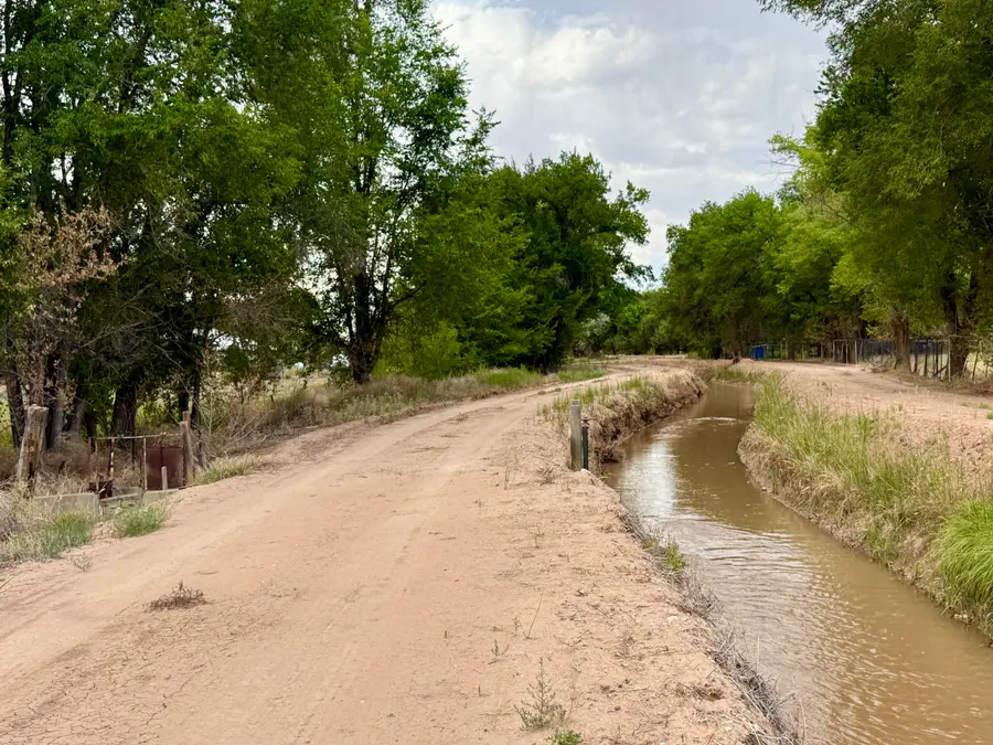 17B San Fernando Road, Peralta, NM 87042 - #3