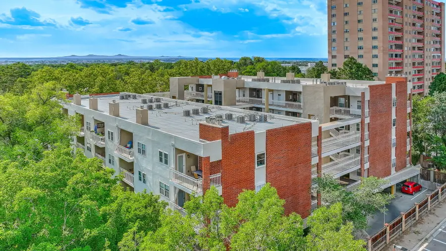 1325 Park Avenue Sw #401, Albuquerque, NM 87102 - #2