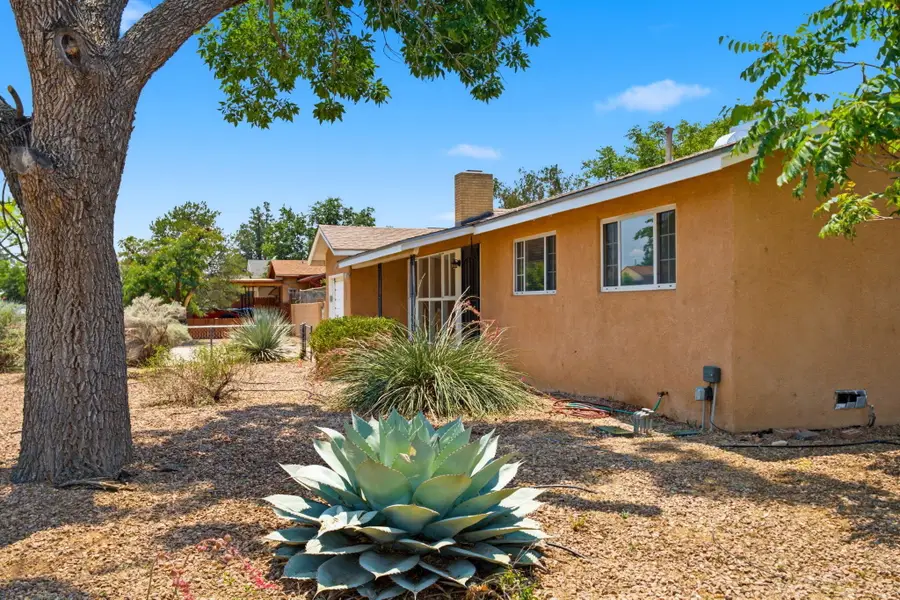 2833 Madeira Drive Ne, Albuquerque, NM 87110 - #3