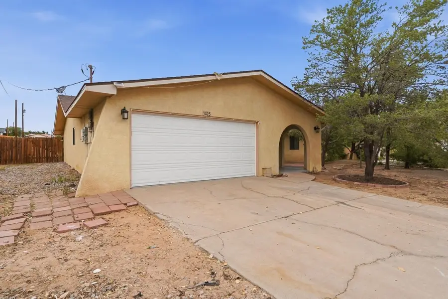 1425 32nd Circle Se, Rio Rancho, NM 87124 - #2