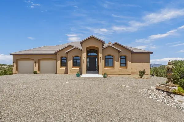 20 Raindance Road, Sandia Park, NM 87047