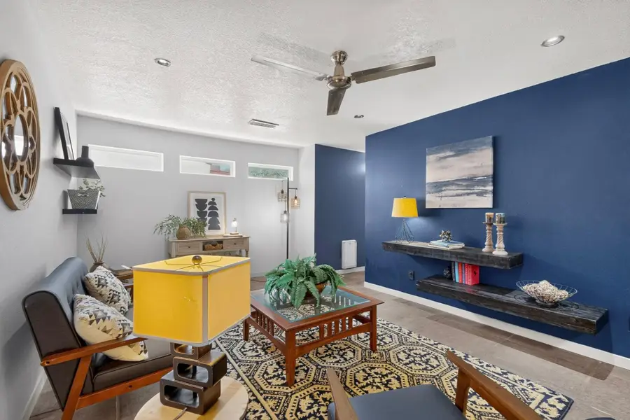 938 11th Street Nw, Albuquerque, NM 87102 - #3