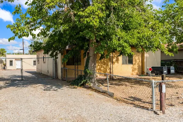 4416 10th Street Nw, Albuquerque, NM 87107