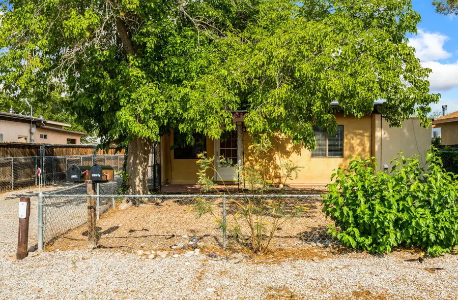 4416 10th Street Nw, Albuquerque, NM 87107 - #2