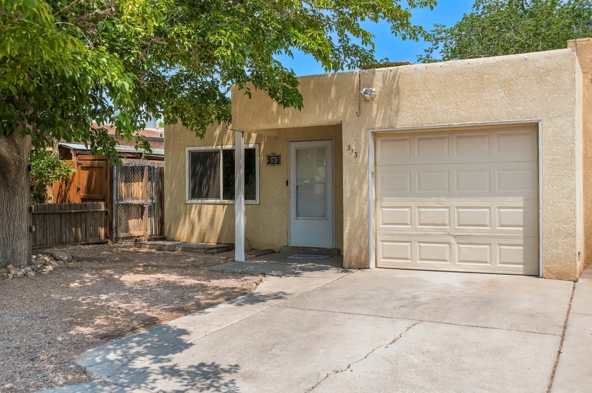 313 Shannon Place Nw, Albuquerque, NM 87107 - #1