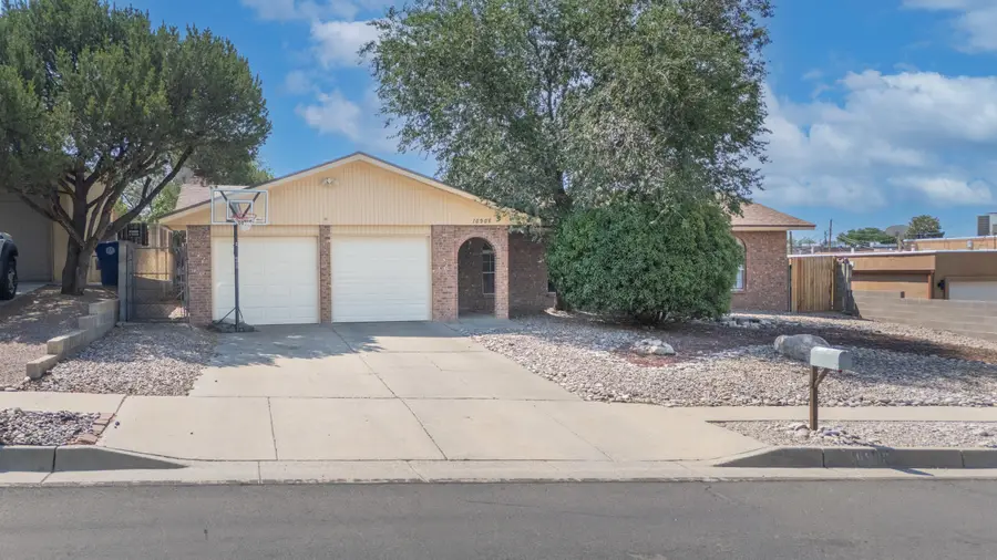 10908 Kielich Avenue Ne, Albuquerque, NM 87111 - #2