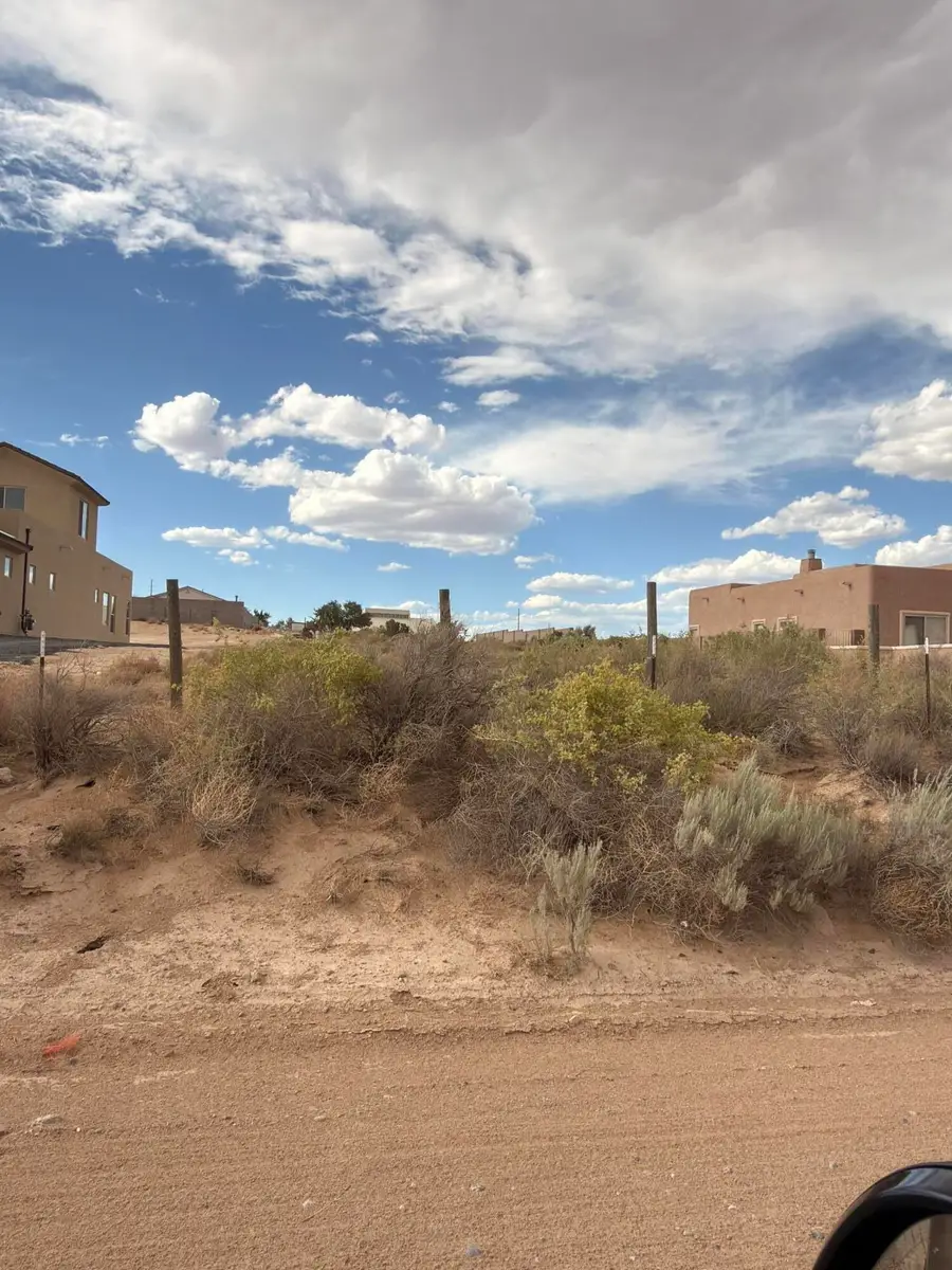 865 11th Avenue Se, Rio Rancho, NM 87124 - #2
