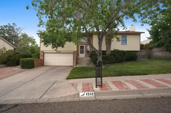 4540 Palmyra Avenue Nw, Albuquerque, NM 87114