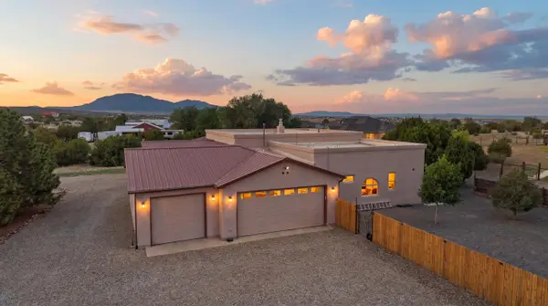 20 Cielo Estrellado Drive, Edgewood, NM 87015
