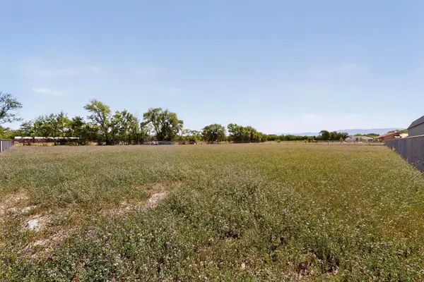 7 Eli Court, Belen, NM 87002