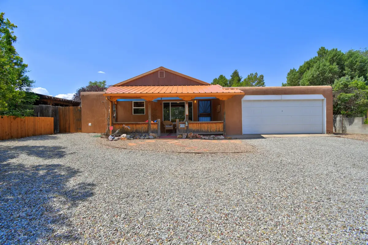 6236 Hannett Avenue Ne, Albuquerque, NM 87110 - #1