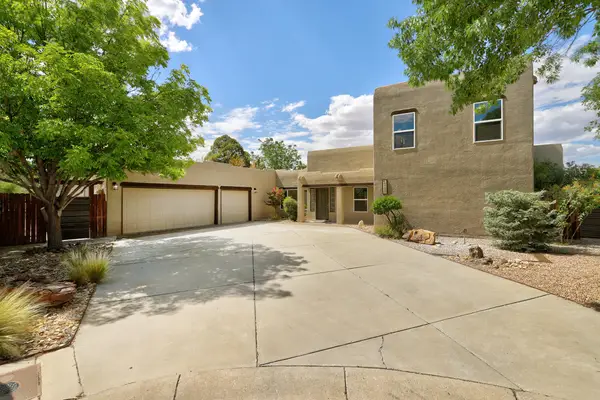 6425 Guadalupe Place Nw, Los Ranchos, NM 87107