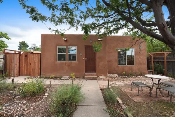 912 Alto Street, Santa Fe, NM 87501