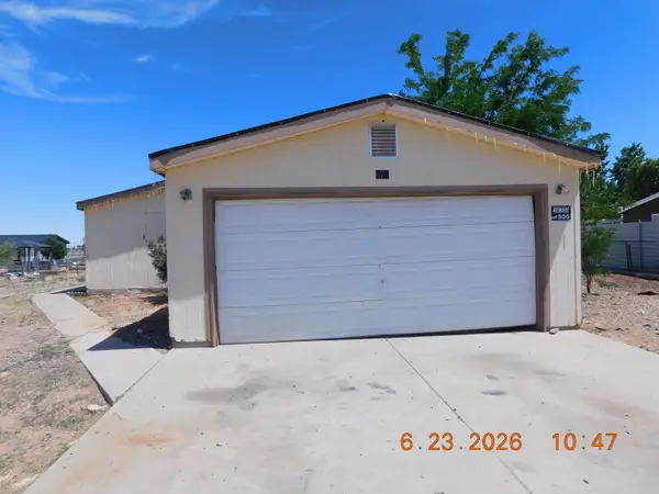 673 Meadowlake Road, Los Lunas, NM 87031