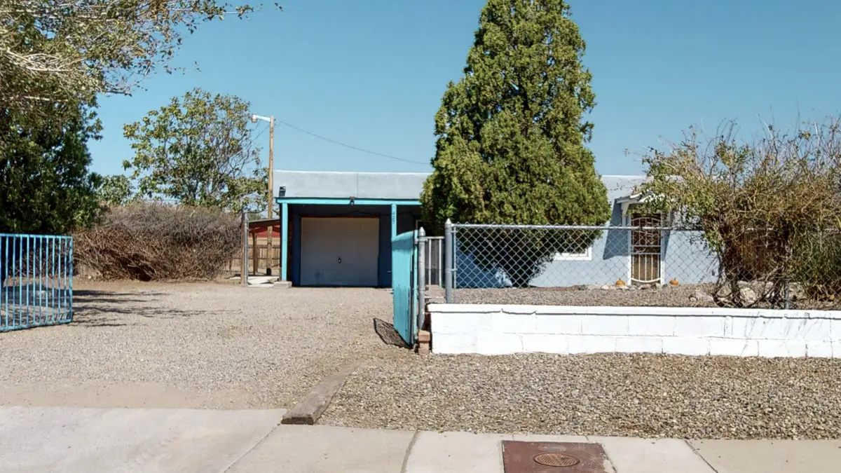 427 Headingly Avenue Nw, Albuquerque, NM 87107 - #1