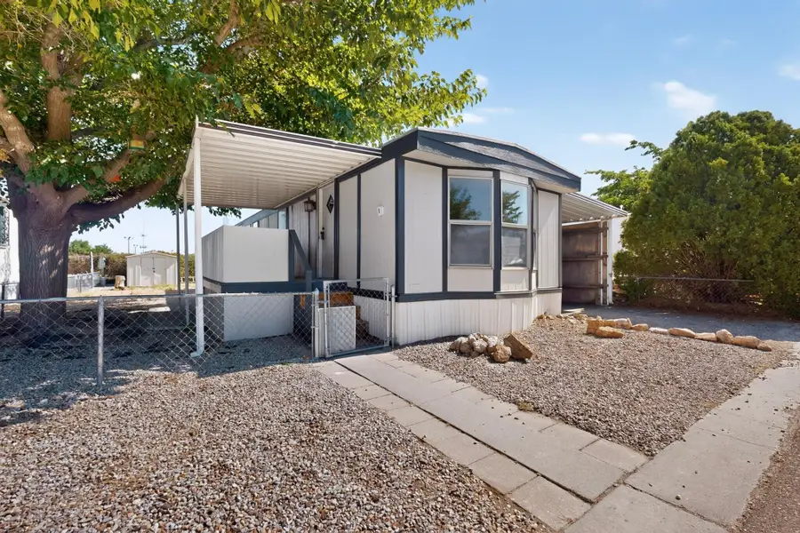 8405 Hager Avenue Se, Albuquerque, NM 87108 - #3